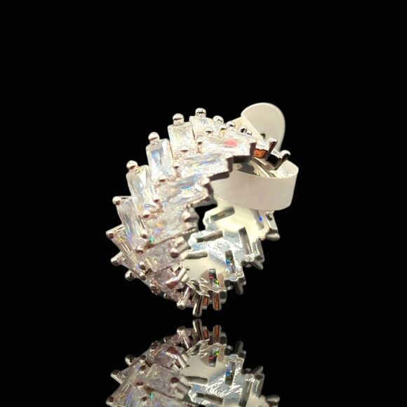 Sz-10 14K White Gold Finish Baguette CZ Ring. - Picture 1 of 8